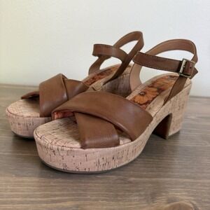 Korks Womens 9M Cognac Brown Calia Strappy Wood Grain Platform Heel‎ Sandals